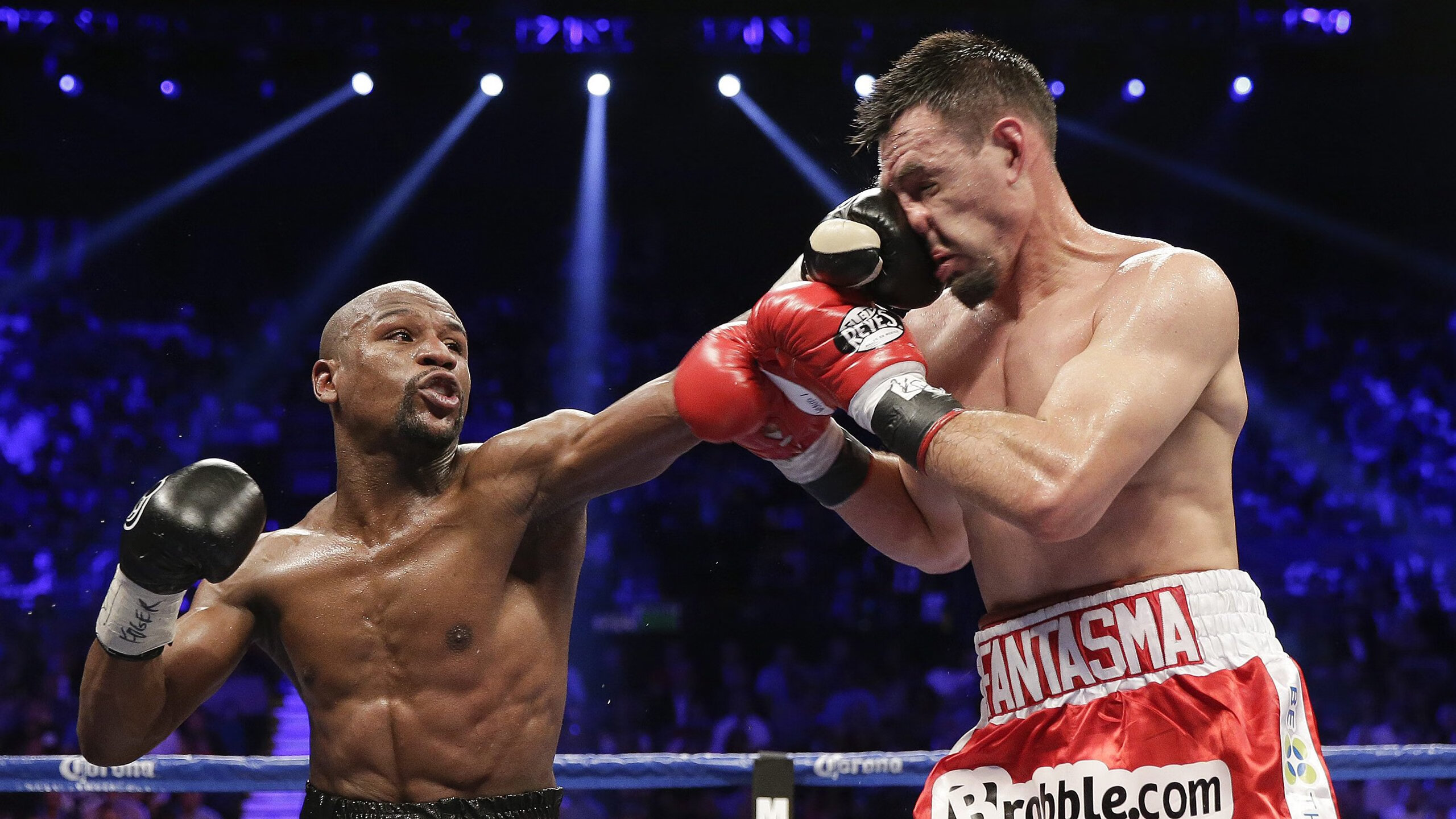 迈凯伦轻取红牛二队，汉密尔顿惊艳四座的背后，是技术革新还是王者归来？